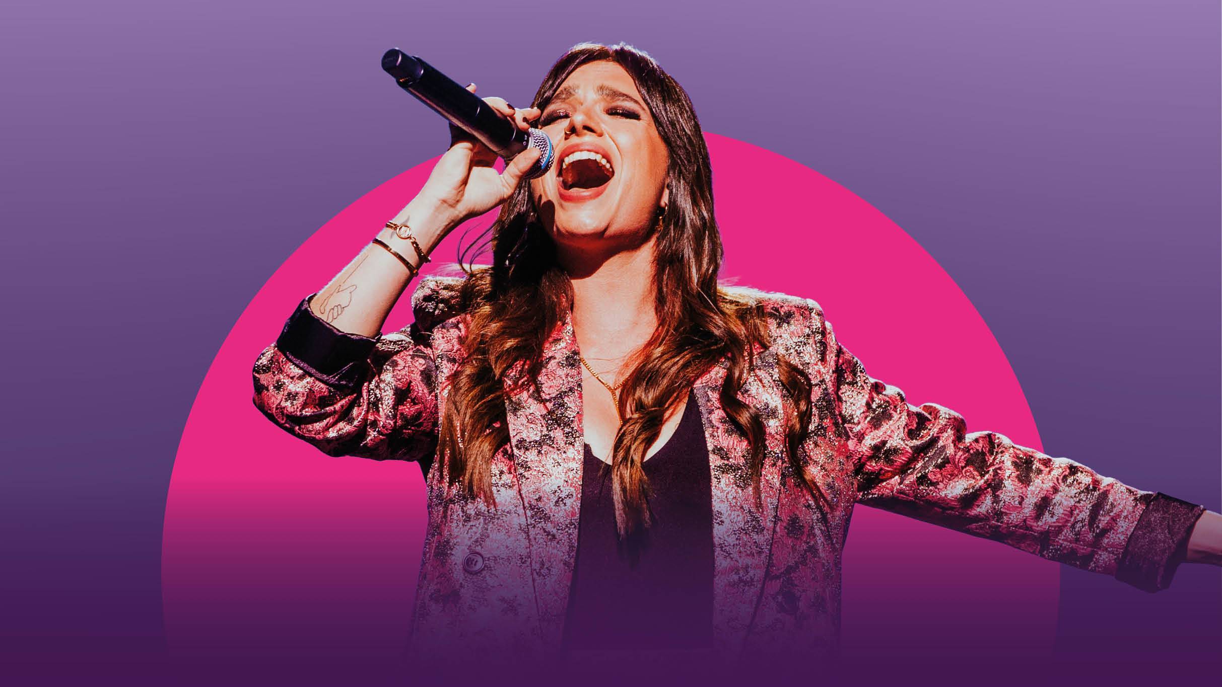 LEEZ SINGS LEGENDS!
